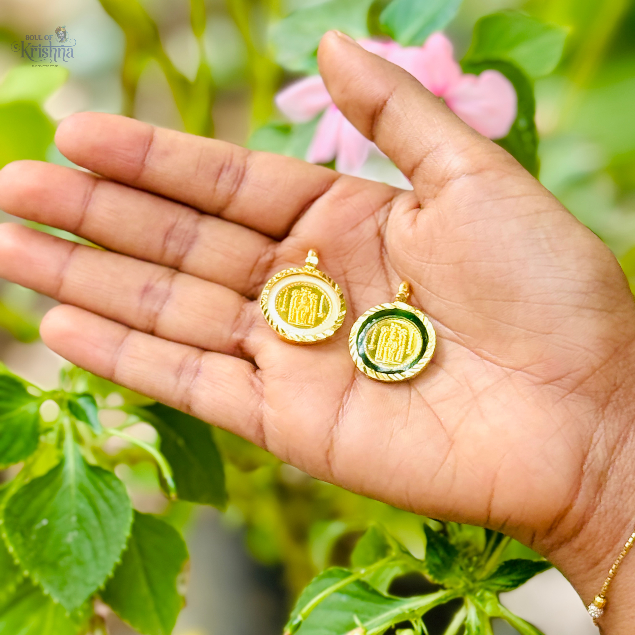 PANCHALOHA GURUVAYURAPPA LOCKET GREEN ( SMALL )