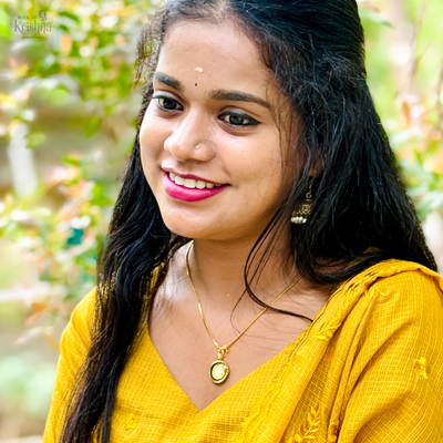 PANCHALOHA GURUVAYURAPPA LOCKET GREEN ( SMALL )