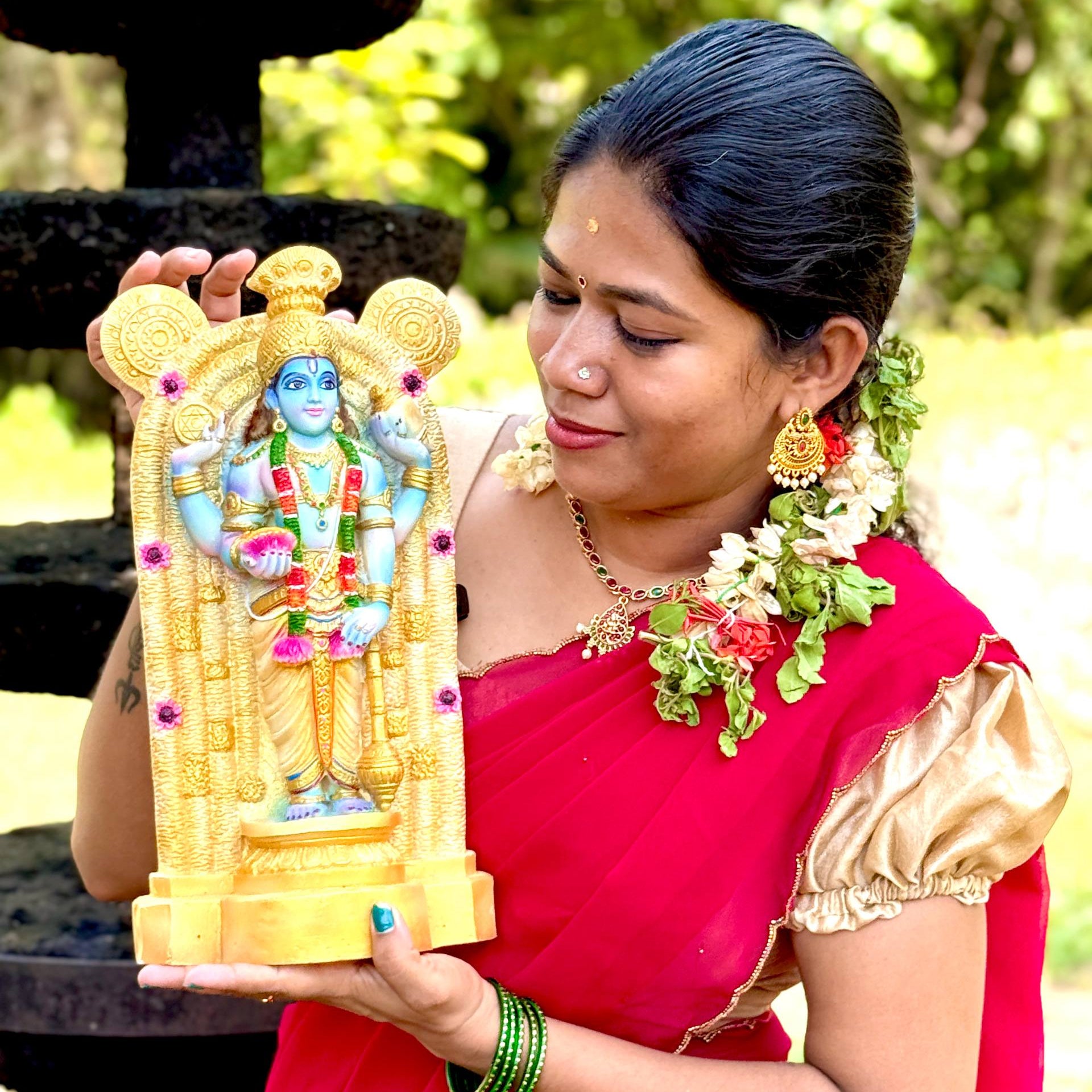 സുവർണ്ണ ഗുരുവായൂരപ്പൻ